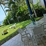 Casa pé na areia - Praia do Lázaro